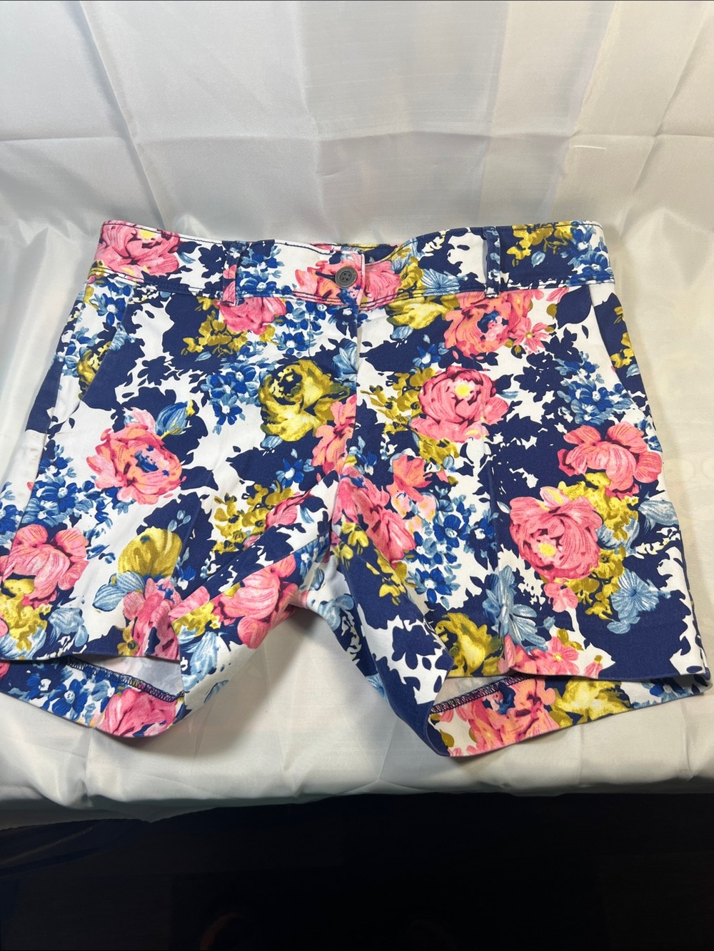 Isaac Mizrahi Pink, Navy & Yellow Floral Cotton Shorts